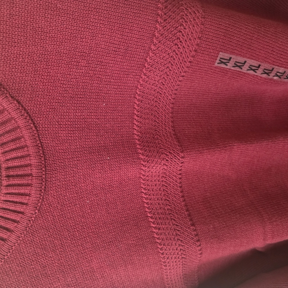 Men's Red Sweater New But No Tag - Picture 4 of 5